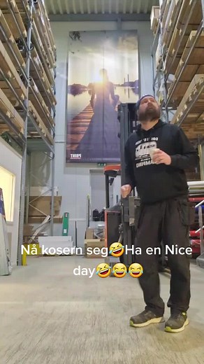 Haakontheviking🇧🇻4æ💩 (@haakontheviking)’s videos with I kjempeform - Ole Ivars