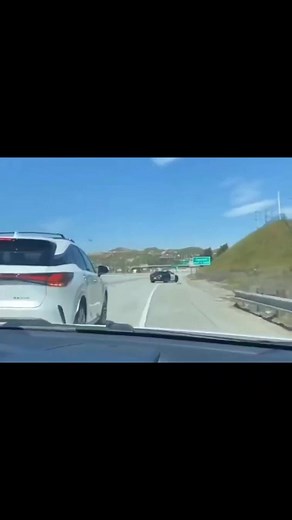 72K views · 492 reactions | Video from the CHP patrol vehicle being stolen today on the Northbound 5 freeway near Hasley Canyon : @SCV Incidents | AV Scanner News - Page | Facebook