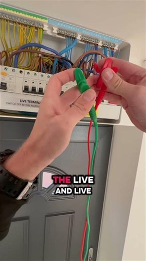 EICR - Ring Continuity Test ⚡️#electrician #electric #sparkys #electrical
