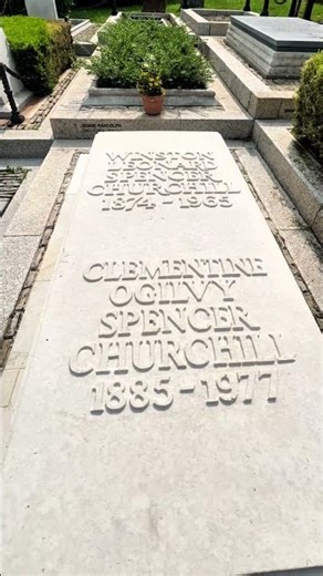 Visiting Sir Winston Churchill’s Grave in Bladon | Oxfordshire🇬🇧