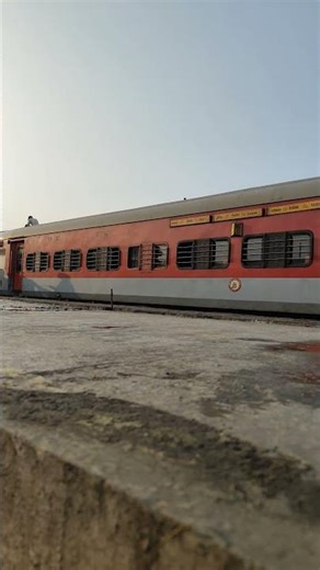 Washing Train at Pit Line | Complete Cleaning Process | Indian Railway