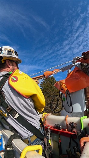 A Day in the Life of a Power Lineman