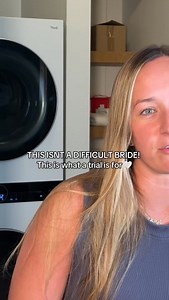 SARAH NICOLLE on Instagram: "She is a normal bride who is nervous about wearing too much makeup because she isn’t used to wearing it- THAT IS VALID. Giving your client the space to be honest is so important! I could sense it was going to be shocking for her & I told her that before I even showed her. I try to welcome those changes so they don’t feel like they are going to hurt my feelings 🫶🏼"