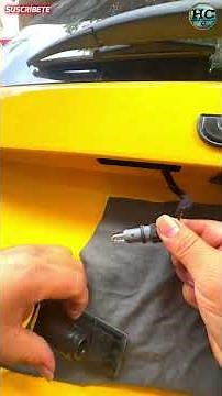 How to change the license plate light on a Jeep Renegade.