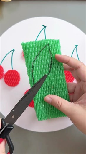 Here's how to make a cherry pattern using a fruit net #cherry #pattern #fruit #net