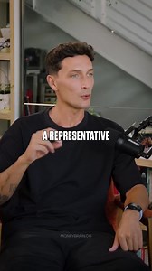 21K views · 764 reactions | Apple VS Samsung Marketing Campaigns | MoneyBrain.Co | Facebook