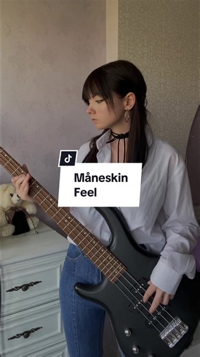 i’m about to make you feel 🫦 #basstok #basscover🎸 #måneskin #måneskinofficial #basscovers #basscover #4u #fypシ #femalebassist #bassistgirl #bassistsoftiktok #4upage #fyp #bassist #bebasscover #foryoupage #damianodavid #ethantorchio #victoriadeangelis #thomasraggi @Måneskin