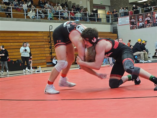 Lafayette Jeff wrestlers McCoy, McKinney among six to reach state