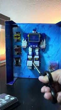 Unboxing 86 Soundwave! #transformers #transformersthemovie