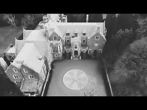 the Schweppe "Mansion" Assombrada Lake Forest IL (drone)