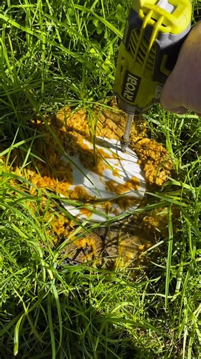 🚨 Overflowing sewer = absolute nightmare 🚨 This is exactly what can happen when sewer lines get blocked — and trust me, it’s not something you want backing up into your home. Here’s how you can reduce the risk of a sewer overflow 👇 ❌ Don’t flush wipes — even “flushable” ones ❌ No fats, oils or grease down the sink ❌ Avoid flushing sanitary items, paper towel or nappies ❌ Be mindful of tree roots near sewer lines ❌ Get older drains checked before they fail A lot of sewer overflows don’t just h