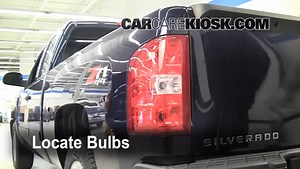 Rear Turn Signal Replacement on a 2008 Chevrolet Silverado 1500 LT 5.3L V8 Extended Cab Pickup (4 Door)
