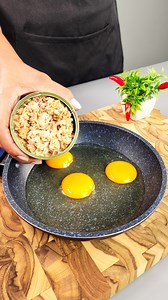You have eggs and canned tuna in the fridge, an easy and healthy dinner! #alltasty #recipes | All Tasty