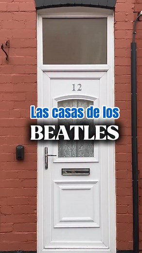 Así son las casas originales de las cuatro Beatles, la de Ringo era la más humilde. Liverpool tiene una energía única en el mundo, se respira música por todos lados y arte en general #beatles #john #paul #george #ringo #liverpool #uk #musica #johnlennon #paulmccartney #ringostarr #georgeharrison #fabfour #viajar | Resto del Mundo 13
