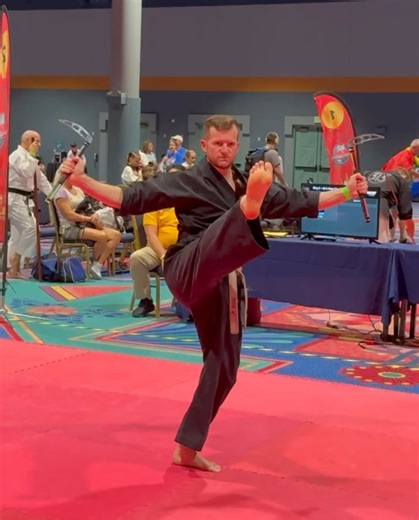 95K views · 1.6K reactions | Amazing Balance, Technique, Kicks, Flexibility & Martial Arts Skills | Creative Sport Karate Kama’s & Nunchucks Form Performance #karate #martialarts #taekwondo #kamas #nunchucks #brucelee | Point Fighter Live | Facebook