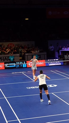 HYLO Open champion 2025: Mia Blichfeldt 🏆 she defeats Putri Kusuma Wardani in three sets 😮‍💨 | HYLO Badminton Open