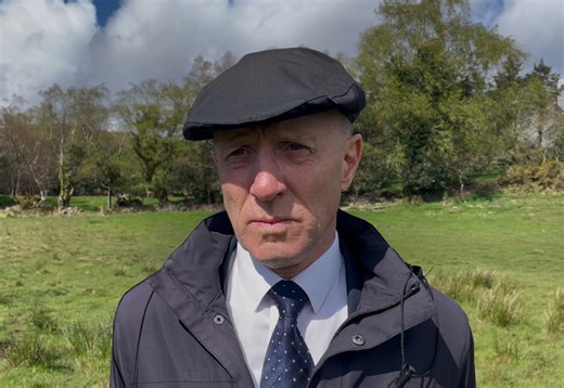 Watch: Michael Healy-Rae resigns as junior minister over fuel crisis