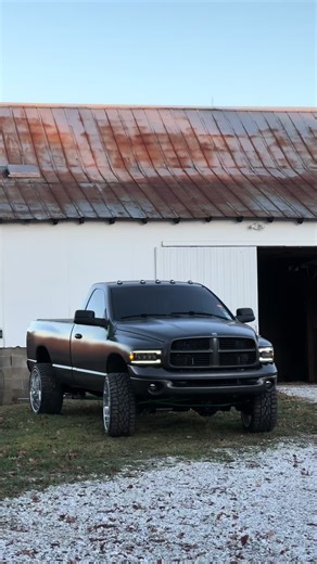 Lee Eubank (@lee..eubank)’s videos with original sound - tittietoucher2