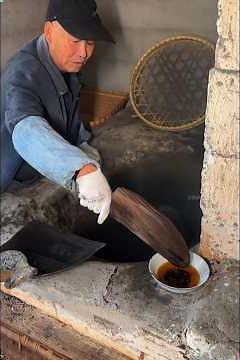 The Ancient Art of Puffed Rice Making — A Tradition Kept Alive #PuffedRice #TraditionalFood #Shorts