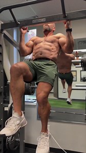 91K views · 1.1K reactions | Multitasking Abs Get the most out of your Pullup, especially if you want to kill two birds with one stone. Tuck and lock, hips slightly forward. Balls kept in place and chafe free with @2undr Best underwear ever. Check them out in my bio. #coreworkout #back #biceps #pullups | PaulSklarxfit | Facebook