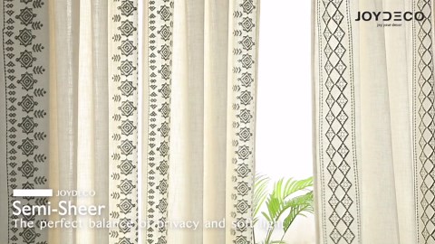 Breling 2 Pcs Quilted Blue Floral Pillow Covers 18x18 Inch Blue Flower Spring Outdoor Decorative Throw Pillows Farmhouse Decor Toile Cushion Case Decoration for Home Sofa Couch Living Room