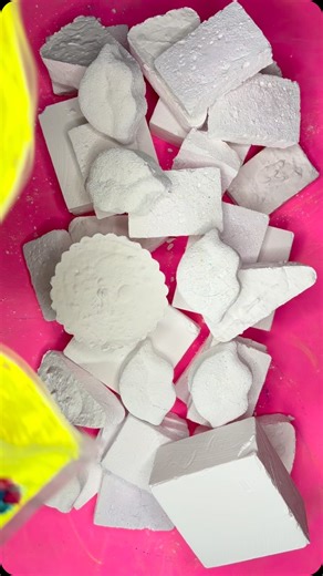 Crushwithmutha Asmr on Instagram: "#sunshinesunday @sunshine_asmr3 ☀️ Go run over to YouTube and catch the full 7min video! It’s sooo Gritty, yummy and soft! #crushwithmutha #oddlysatisfying #asmrgymchalk #asmrsounds #asmr"