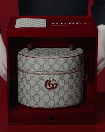 Destination London. The invitation to the Cruise 2025 fashion show by Creative Director Sabato De Sarno. Monday, May 13 at 9 p.m. BST Tate Modern, London | Gucci