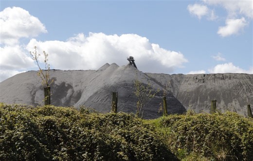 Bretagne : Pollution, bruit, explosions… L’andalousite, ce minerai rare et convoité qui divise tout un village