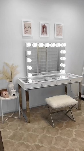 Elevate Your Makeup Game with a LUVO Hollywood Mirror Setup