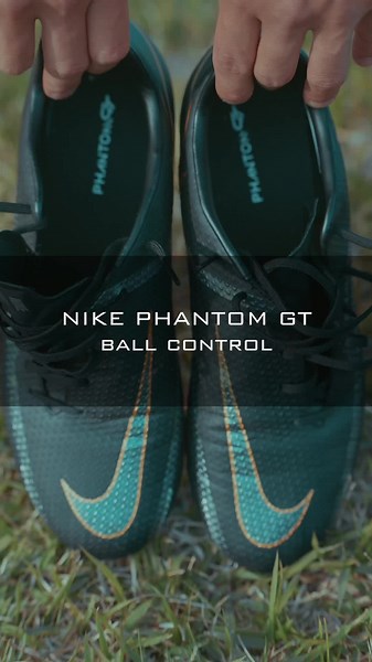 This grip😎🔥⚽️ #football #futbol #soccer#サッカー#おすすめ#練習 #fyp#fypシ #goviral #asmr#asmrsounds #asmrvideo #asmrtiktoks #soccerdrills #drills #soccertok