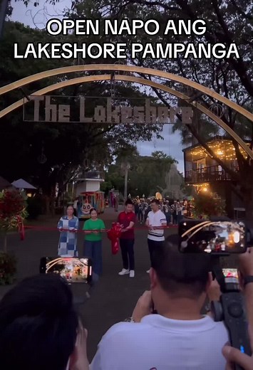 Holiday Magic at Lakeshore Pampanga: Experience the Festive Fun!