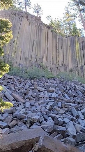 Hiking to Devils Postpile and Rainbow Falls #california #travel #hikingusa