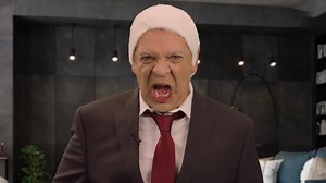 Marc Labrèche n'y est pas allé de main morte avec sa parodie de Luc Lavoie! - Hollywoodpq.com