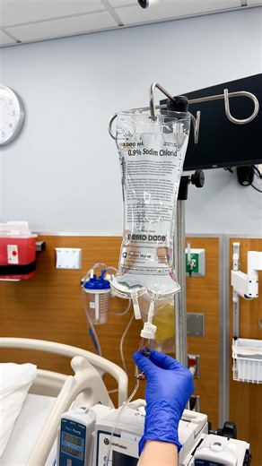 Kristine Tuttle on Instagram: "Setting up a Primary infusion 💦 Primary infusions are usually continuous fluids or larger bags. Saline, lactated ringers, D5, and D10 are common fluids given through the IV with primary tubing. Sometimes fluids with potassium will be given as a primary too. What are some medications that are given as a primary infusion? #nurseinthemaking #IVmedication #clinicals #futurenurse #medicationadministration"
