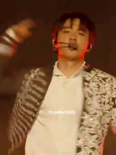 EXO Crown Performance: A Stunning Tribute to WOLF