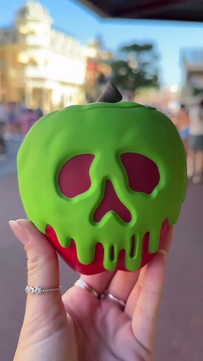 107K views · 1K reactions | Magic mirror on the wall, who’s got the...