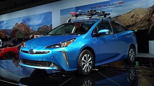 2018 LA Auto Show: 2019 Toyota Prius AWD