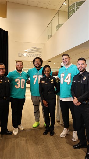 Today, members of the Miami Beach Police Department attended the 5000 Role Models of Excellence Project & Miami Dolphins Police and Youth Conference at Hard Rock Stadium. Founded by Congresswoman Frederica S. Wilson, this annual event unites law enforcement and youth for meaningful conversations on leadership, mentorship, and community engagement. We are proud to stand alongside local law enforcement agencies and Miami Dolphins players in building trust, inspiring connection, and empowering the 