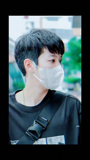 Urban Street Style Inspiration with Graphic Tees