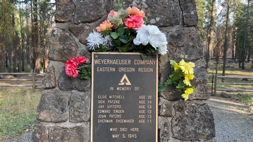 Balloon bomb kills civilians in Oregon during WW2