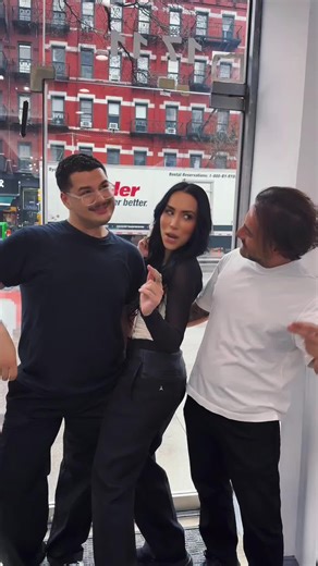 ✨ Instant Length, Instant Confidence! ✨ Ready to turn heads? Watch this stunning transformation with individual hair extensions — for that natural, flawless, full-bodied look you’ve been dreaming of! Because you deserve hair that speaks luxury and confidence every day. ✨ Length ✨ Volume ✨ Glam ✨ #HairGoals #ExtensionsTransformation #LuxuryHair #HairExtensions #NaturalLook #GlamHair #ConfidenceBoost #HairMagic #BeautyUpgrade #HairInspo #GlowUp