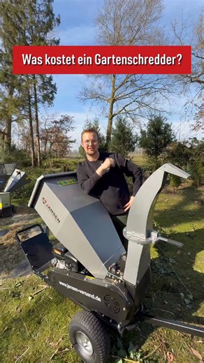 Was kostet eigentlich ein Gartenschredder? 🤔 Unsere Schredder starten schon bei 1299,00 € 💰 und bieten dir schon viel Power! 💪 ℹ️ Unser GTS 13 mit 15 PS Loncin Motor 👉 Großer Trichter für Blätter und Buschwerk 👉 Seitlicher Trichter für Äste bis 9 cm 🌳 👉 Auswurf von feinem Material ideal für Kompost! ℹ️ GTS 1000 Pro gibt es schon für 1499,00 € 👉 15 PS Motor mit E-Starter 👉 Ideal für dicke Äste und Stämme bis 9 cm 🌲 👉 Auswurf von groben Material ideal für Nutzung wie Rindenmulch! ℹ️ GTS