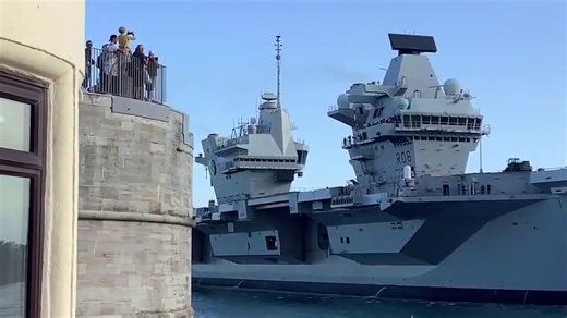 HMS Queen Elizabeth Returns Early After Seawater Leak