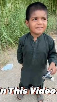 چھوٹے ساشے میں بڑا دہماکہ | Prank with classmates by Taser Gun⚡️ | Uni ke library ka book gum