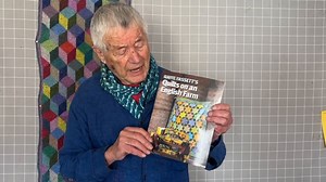 Kaffe Fassett’s Quilts on an English Farm⁠ Be inspired by the beauty of rural England with Kaffe Fassett’s Quilts on an English Farm! 🌾 . This stunning new book features 20 gorgeous new quilt designs, set against the backdrop of a charming English farm. Perfect for quilters, fabric lovers, and anyone who appreciates the artistry of the Kaffe Fassett Studio. Bring a touch of countryside elegance to your next project! .⁠ As always, the quilts have full step-by-step instructions with supporting fl