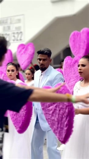 Choreographing 80 Dancers for a Spectacular Show