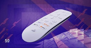 PS5 Media Remote batteries: Does it come with AA batteries included in the box, and how do you charge the PlayStation 5 remote?