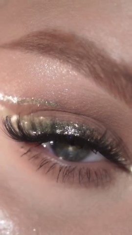 Makeup Secrets: Use Every Last Drop and Learn How to Choose Perfect Beauty Items