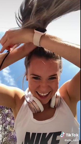 Creative Upside Down Ponytail Hairstyles for Thick Hair