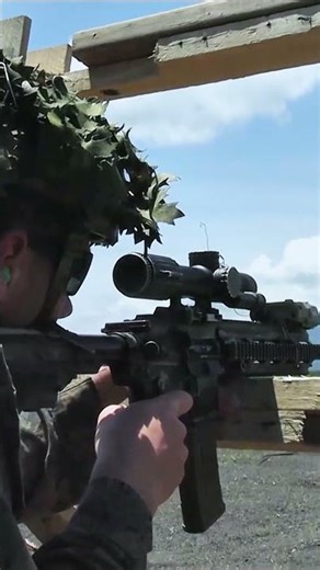 U.S. Marines! Rain Down Fire on Targets with M27 & M4! #usmarines #training #shooting